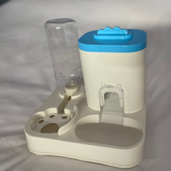 Dispensador de agua y comida